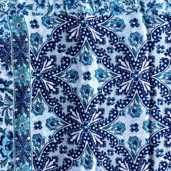 Vera Bradley scarf NWOT - Picture 6 of 6